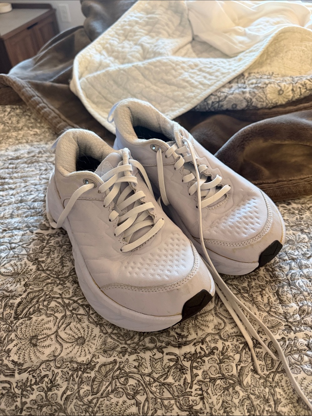 Hoka Bondi SR White Leather Shoes